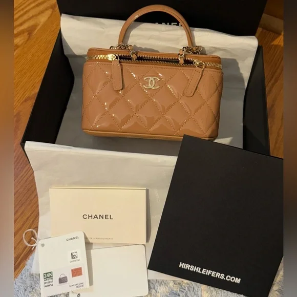 CHANEL Timeless Classic Handle Clutch Chain Patent Calfskin Shiny Gold Hardware - Picture 2 of 14